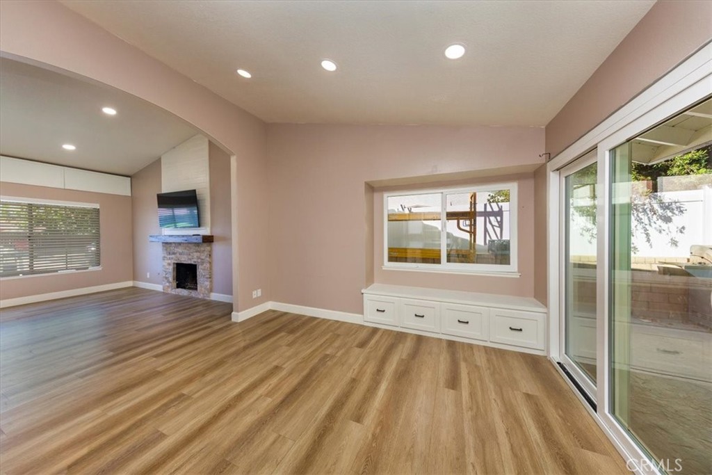 27725 Wakefield Road Castaic, CA 91384 - Photo 8 of 20