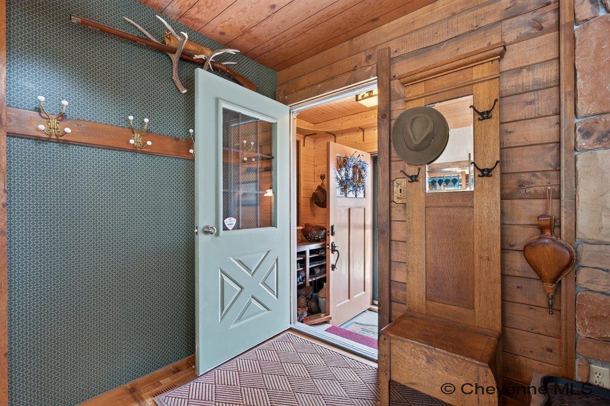 200 Alta Vista Road Granite Canon, WY 82059 - Photo 5 of 36 Gallery Image 5
