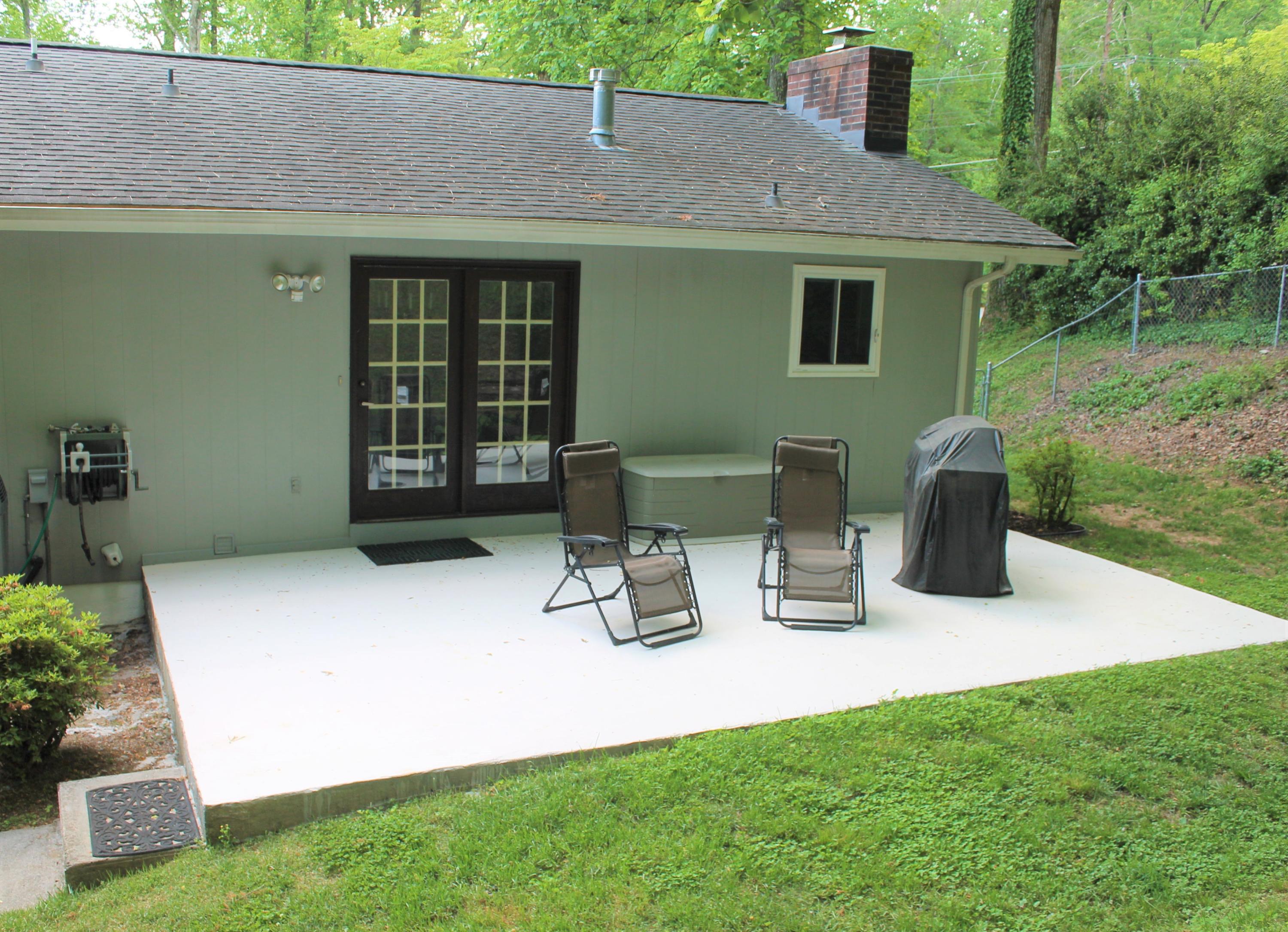 108 Newridge Road Oak Ridge, TN 37830 - Photo 22 of 34 back of house 2