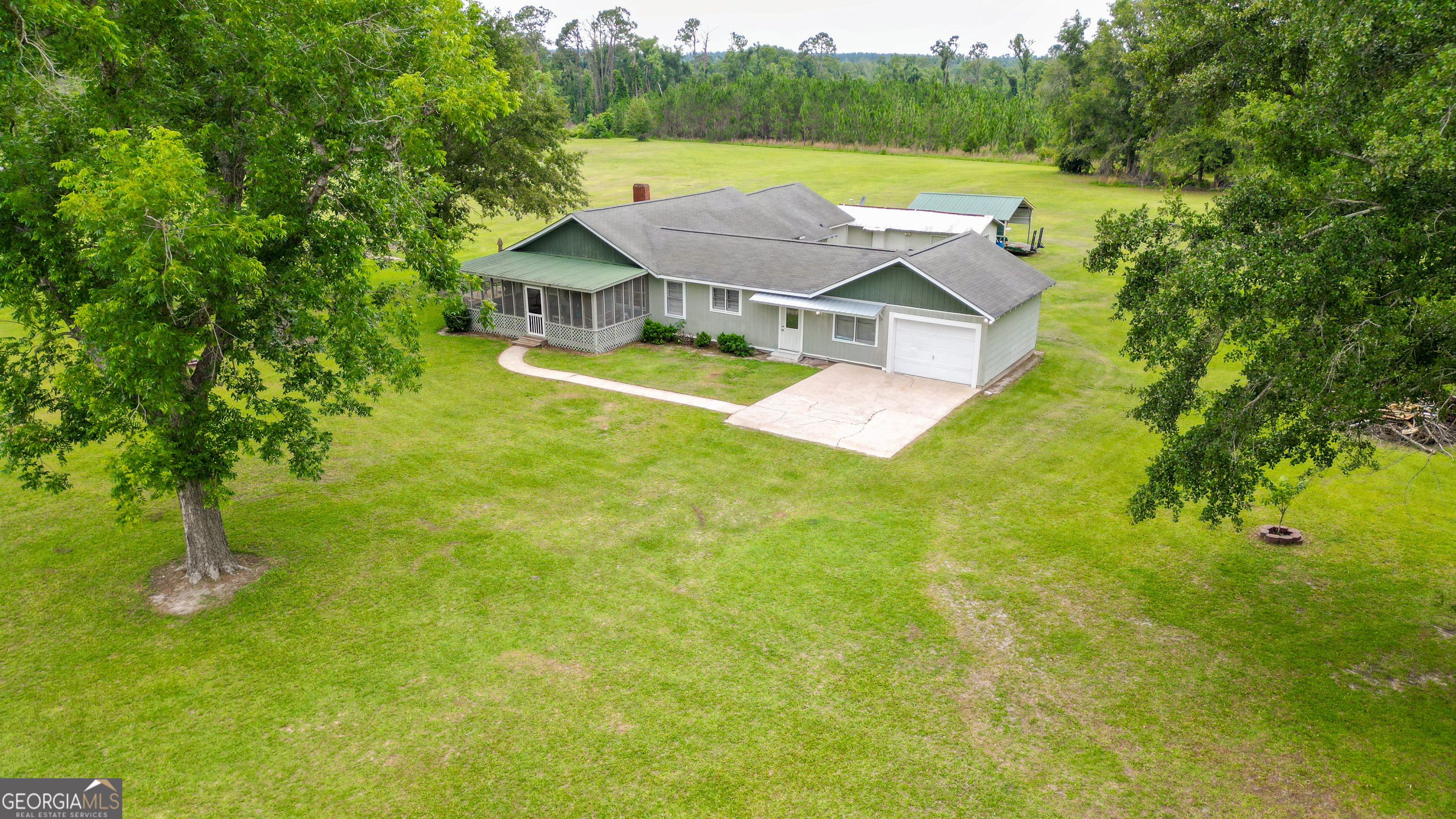 711 Ira Graham Road Hazlehurst, GA 31539 - Photo 2 of 55