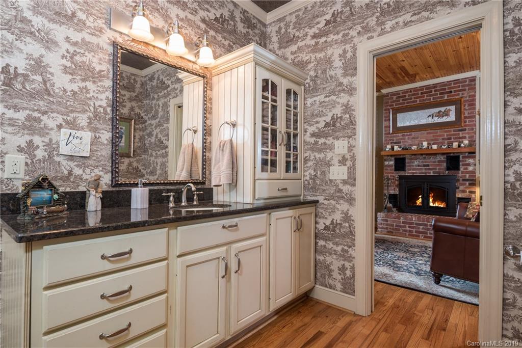 4160 Hunting Country Road Landrum, SC 29356 - Photo 15 of 48