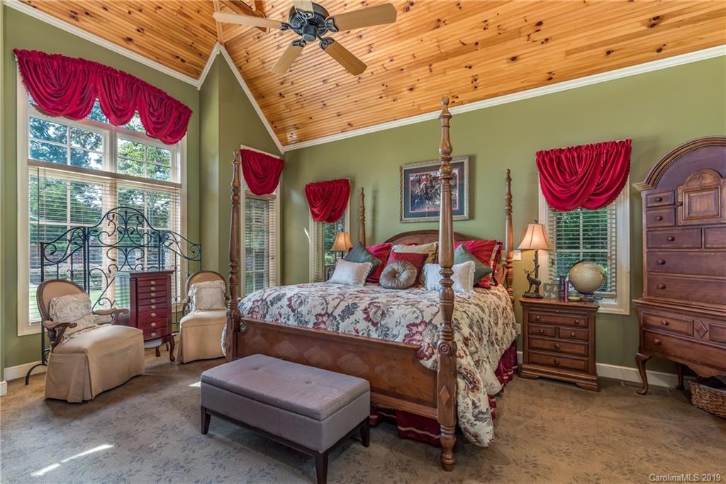 4160 Hunting Country Road Landrum, SC 29356 - Photo 17 of 48
