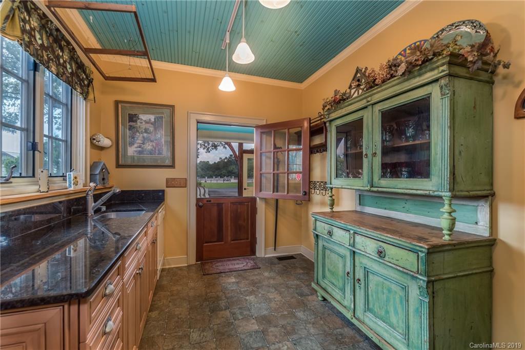 4160 Hunting Country Road Landrum, SC 29356 - Photo 19 of 48