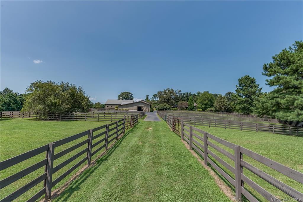 4160 Hunting Country Road Landrum, SC 29356 - Photo 43 of 48