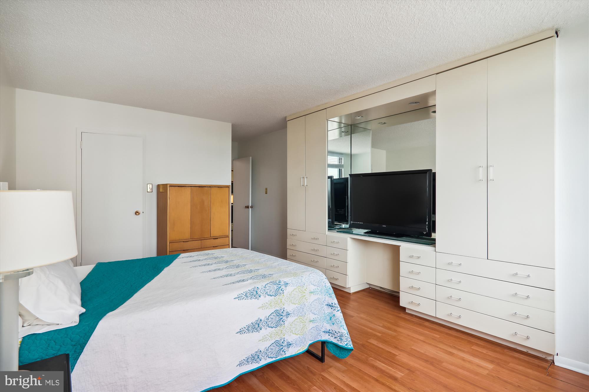 5225 Pooks Hill Road, Unit 701S Bethesda, MD 20814 - Photo 20 of 79