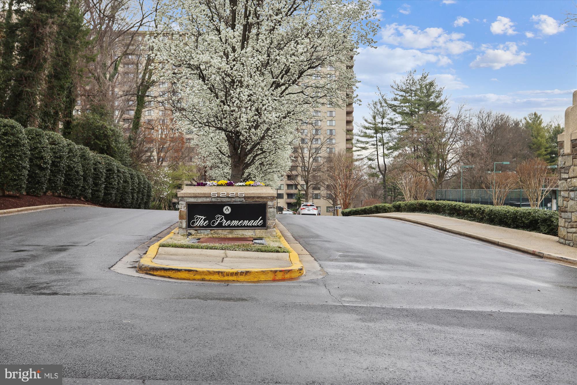 5225 Pooks Hill Road, Unit 701S Bethesda, MD 20814 - Photo 2 of 79