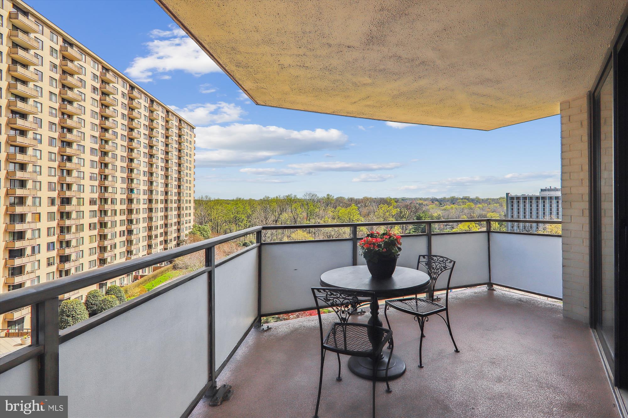 5225 Pooks Hill Road, Unit 701S Bethesda, MD 20814 - Photo 30 of 79