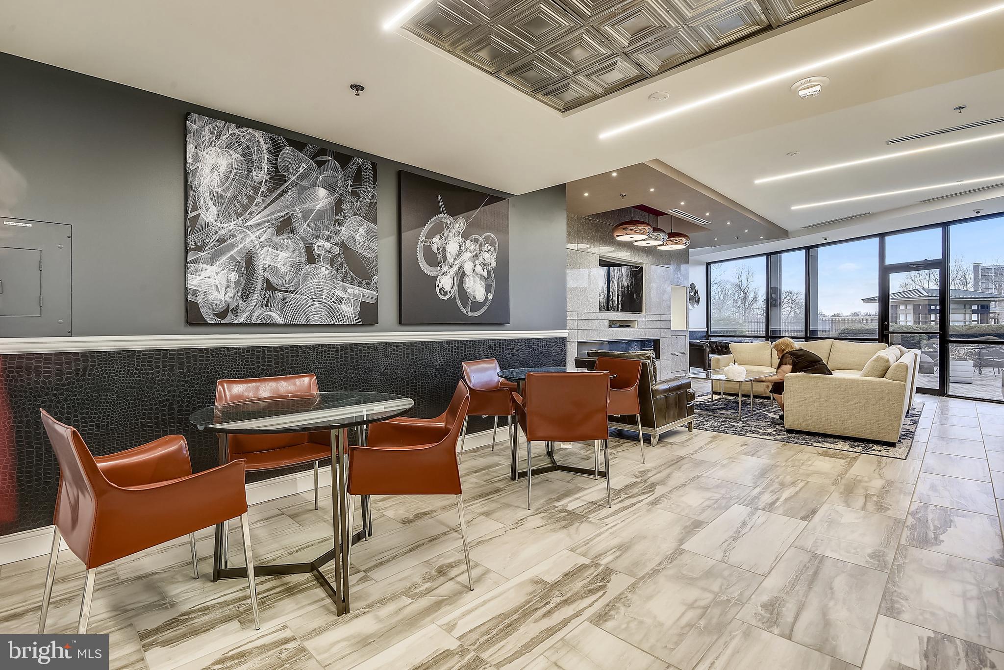 5225 Pooks Hill Road, Unit 701S Bethesda, MD 20814 - Photo 34 of 79 Community Lounge