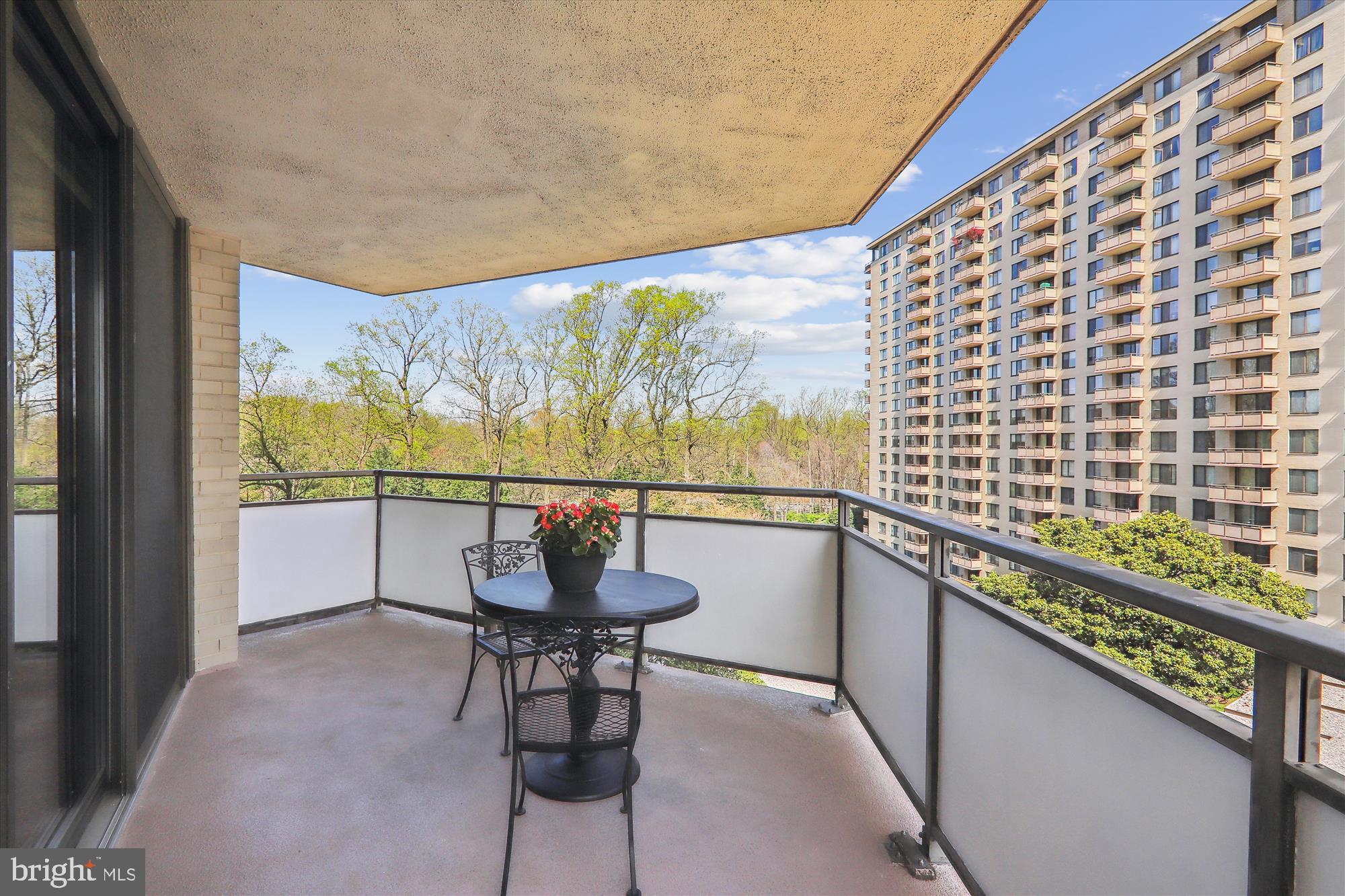 5225 Pooks Hill Road, Unit 701S Bethesda, MD 20814 - Photo 39 of 79 Unit Balcony