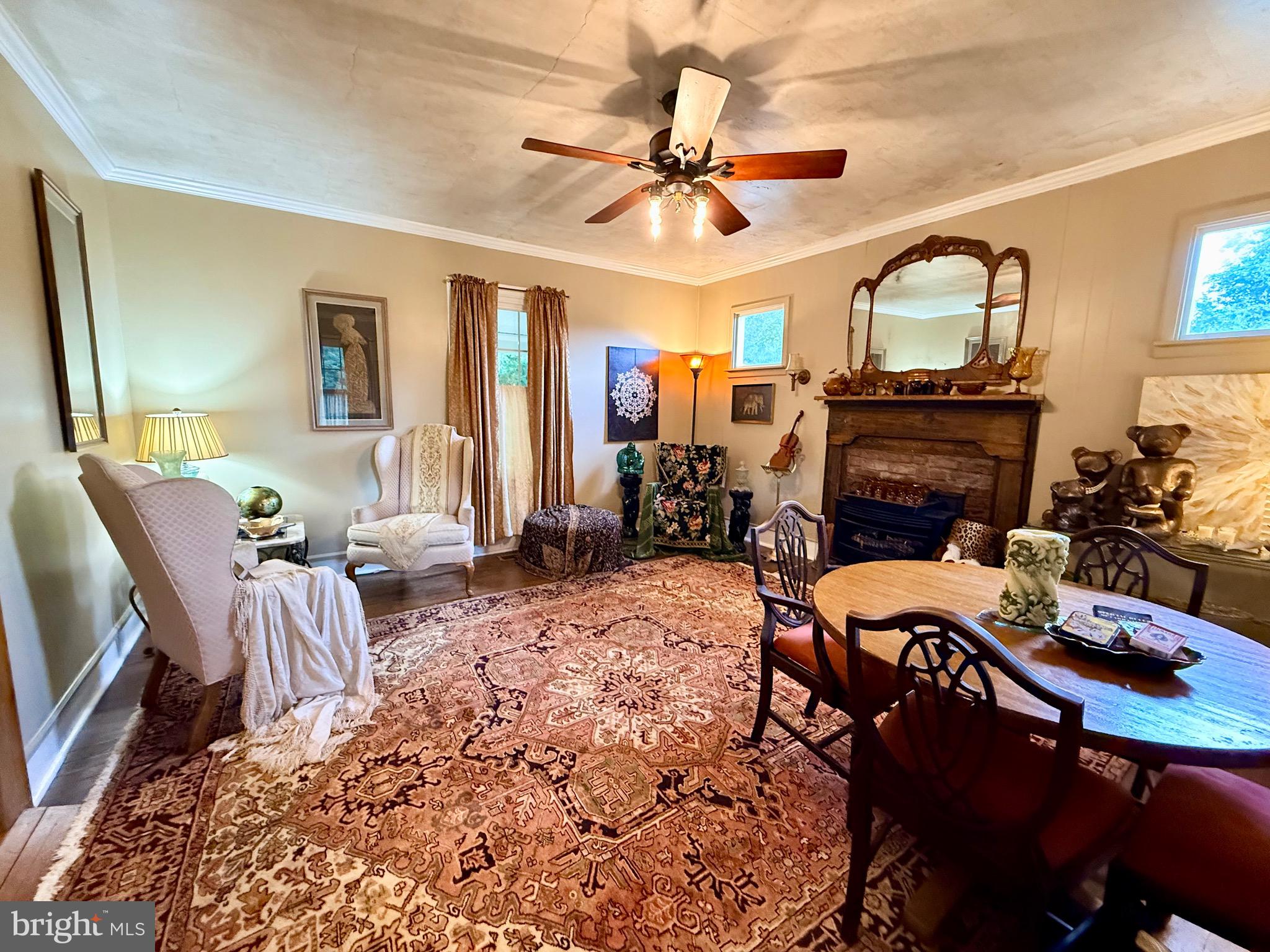1311 Borden Road Bumpass, VA 23024 - Photo 7 of 68 Living room