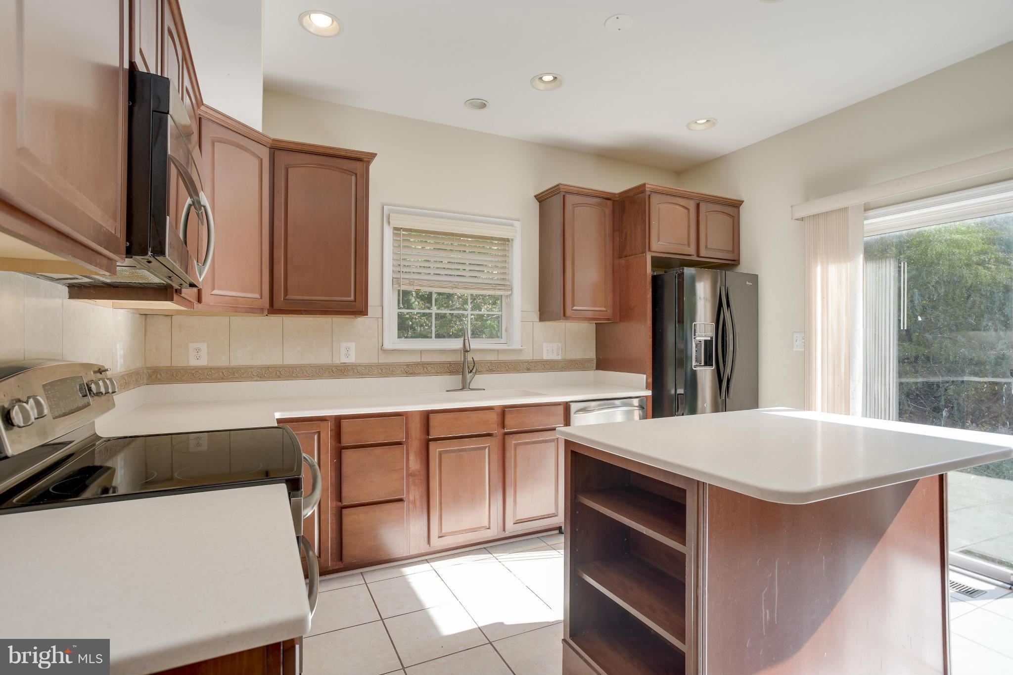 3509 Oak Road Laurel, MD 20724 - Photo 11 of 28 Kitchen