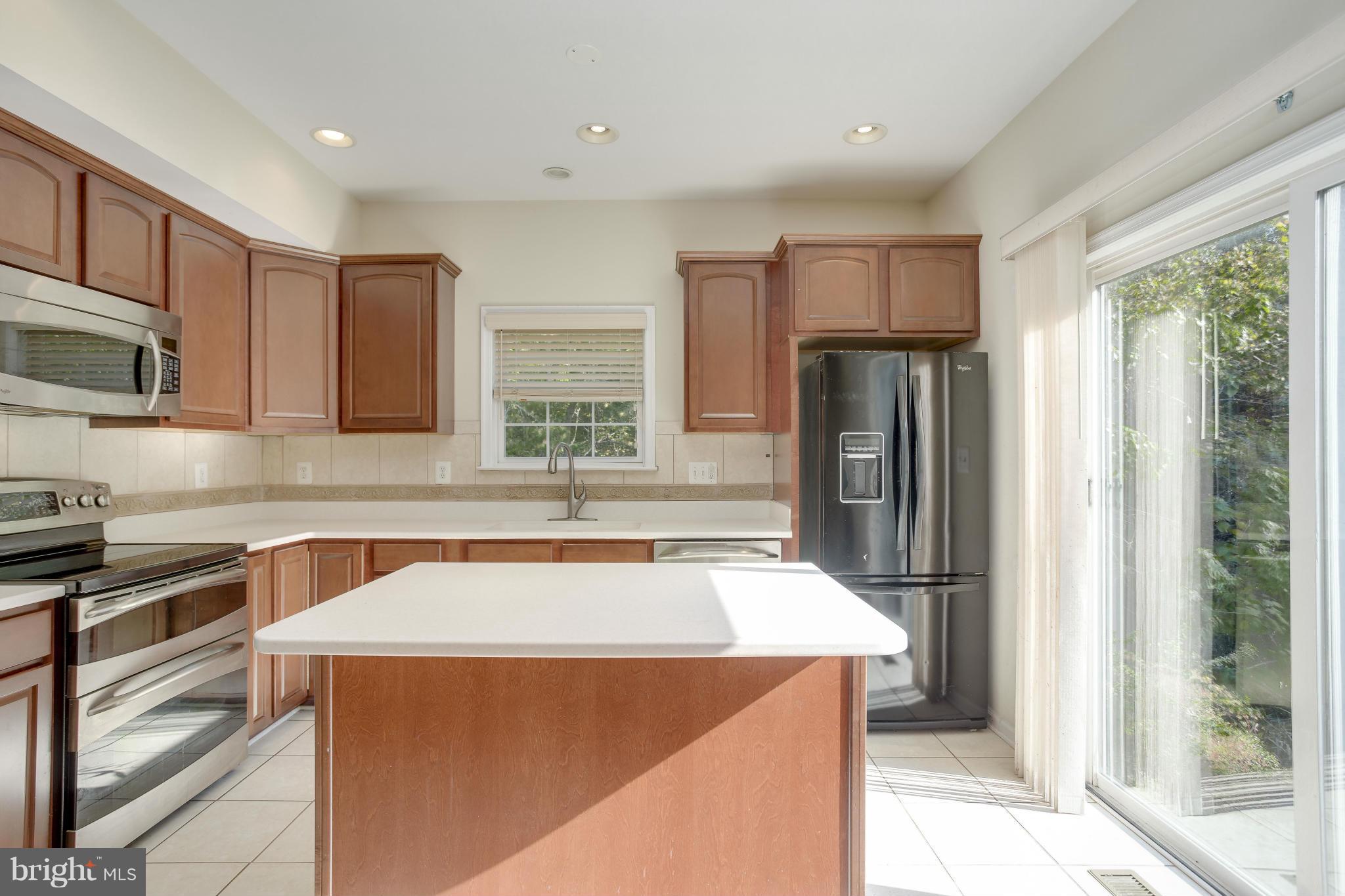 3509 Oak Road Laurel, MD 20724 - Photo 3 of 28 Kitchen