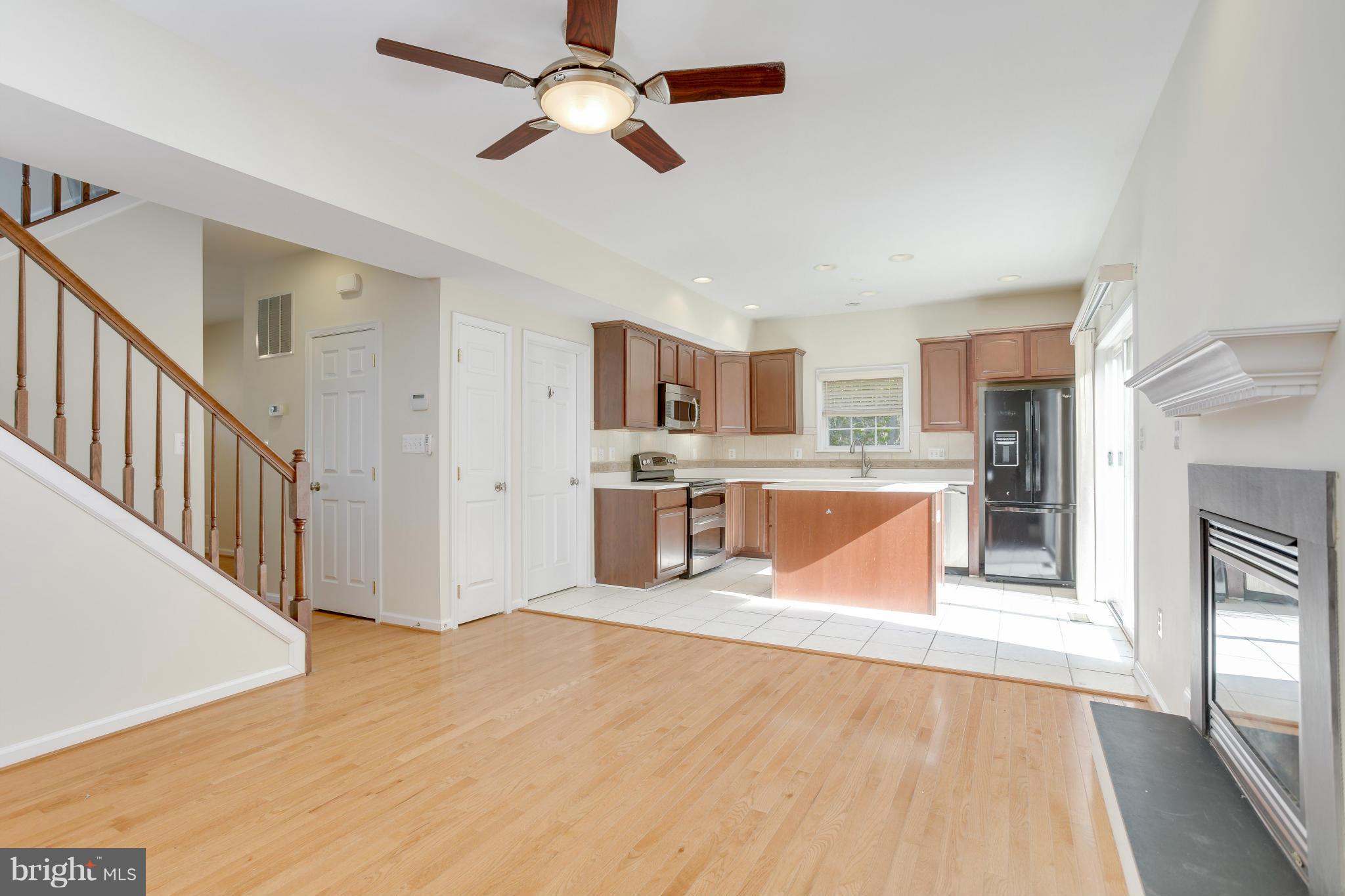 3509 Oak Road Laurel, MD 20724 - Photo 4 of 28 Family Room