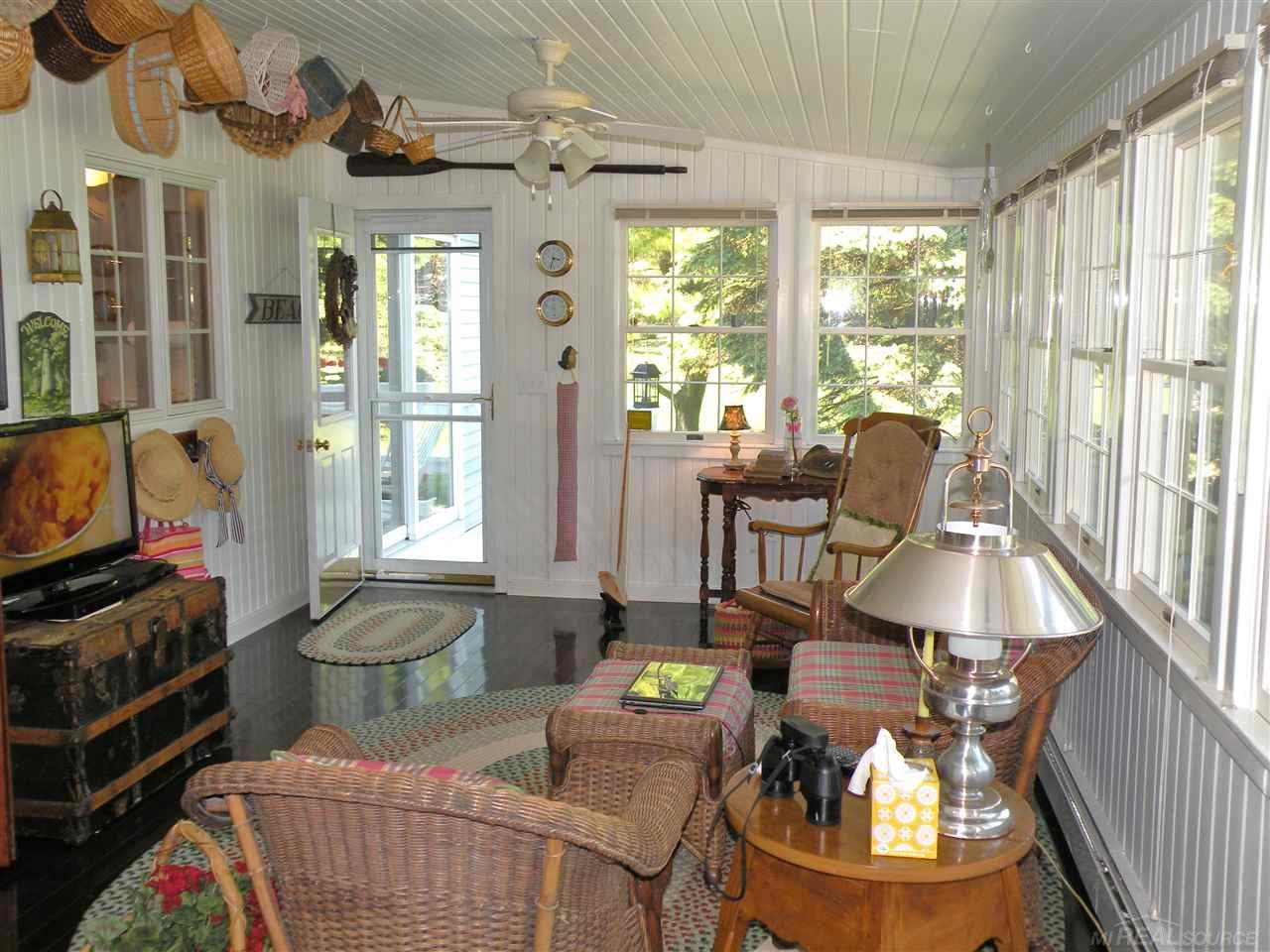 4677 Lakeshore Road Lexington, MI 48450 - Photo 23 of 54 31348490-22.JPG