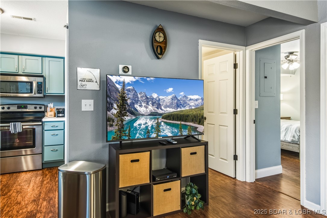 40 Lighthouse Road, Unit 3104 Lake Ozark, MO 65049 - Photo 19 of 33