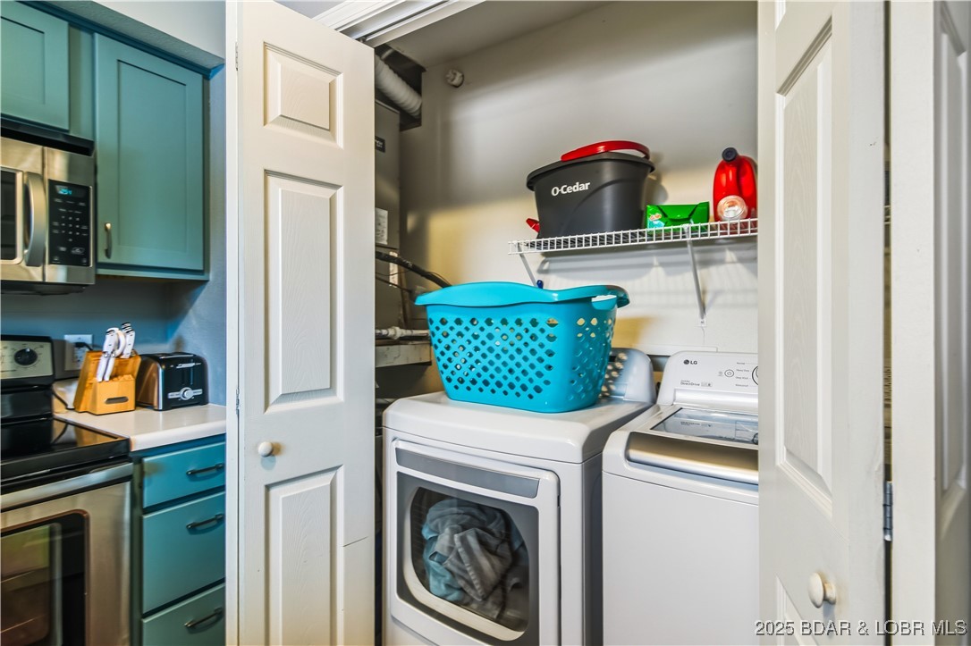 40 Lighthouse Road, Unit 3104 Lake Ozark, MO 65049 - Photo 8 of 33 No need to go to the laundromat when you have your