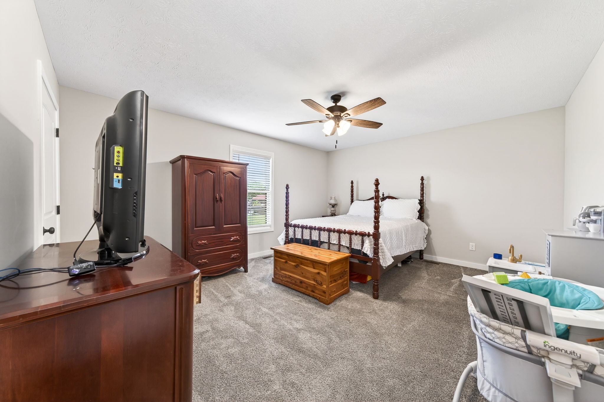 6810 Cherry Creek Road Cookeville, TN 38506 - Photo 7 of 35 a bedroom with furniture and a bed