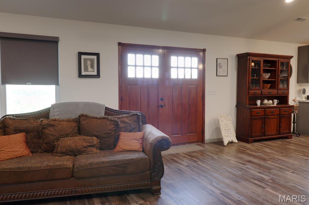 1275 Finney Road Robertsville, MO 63072 - Photo 8 of 26