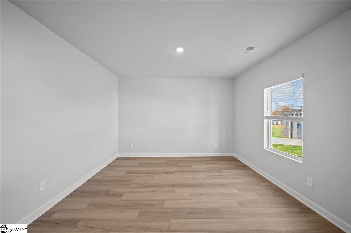 556 Cozy Blf Road Spartanburg, SC 29301 - Photo 4 of 30 Gallery Image 4