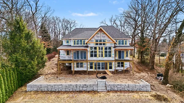 $2,500,000 | 7273 Orlin Court Northeast, Rockford, MI 49341