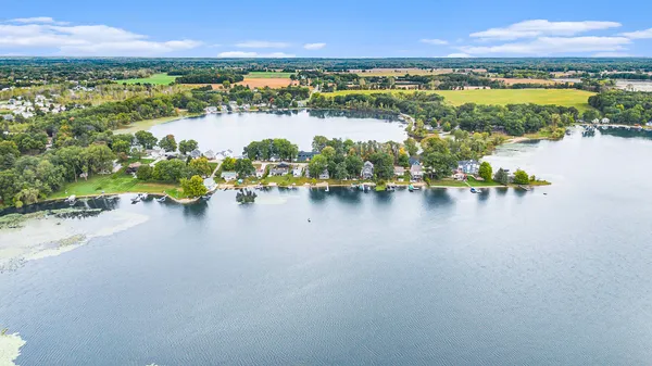 $2,500,000 | 7273 Orlin Court Northeast, Rockford, MI 49341