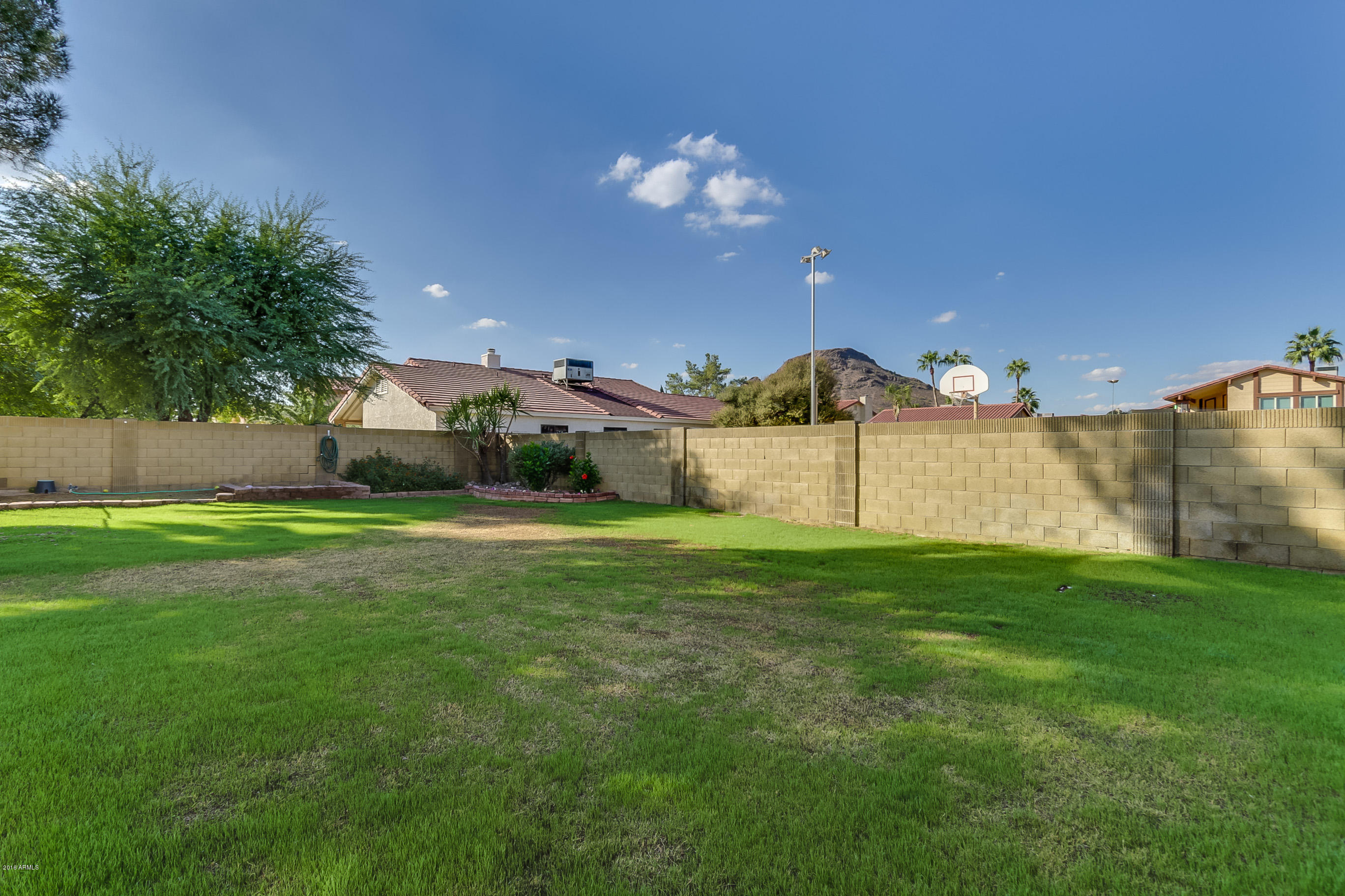 1924 East Redfield Road Phoenix, AZ 85022 - Photo 49 of 55 Redfield-58