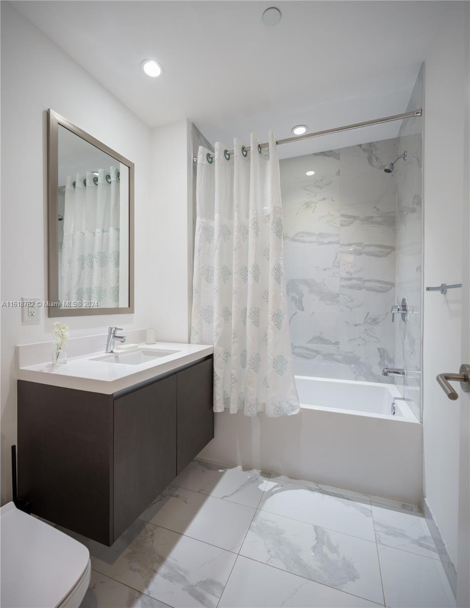 851 Northeast 1st Avenue, Unit 4406 Miami, FL 33132 - Photo 24 of 42