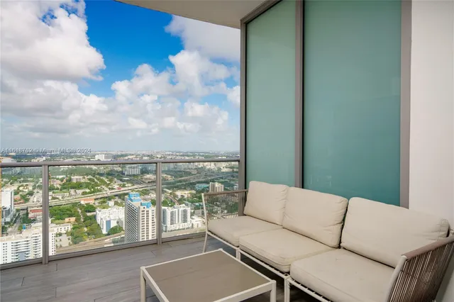 $798,888 | 851 Northeast 1st Avenue, Unit 4406, Miami, FL 33132