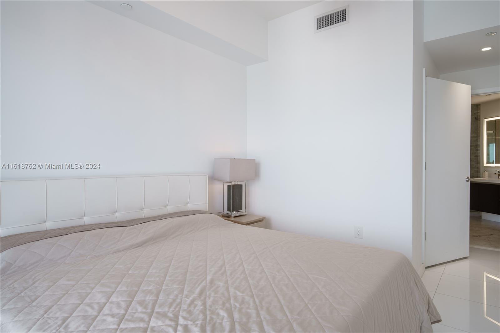 851 Northeast 1st Avenue, Unit 4406 Miami, FL 33132 - Photo 10 of 42