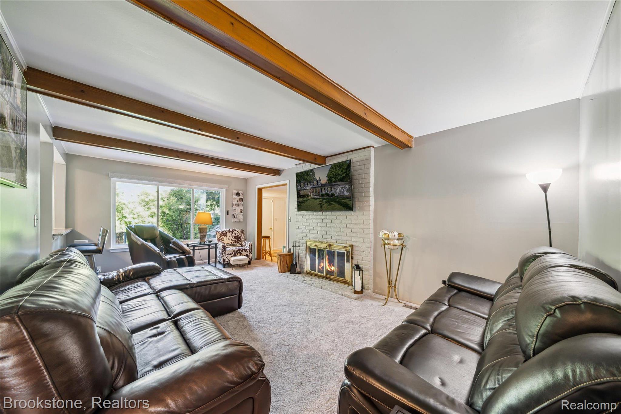 28907 Farmington Road Farmington, MI 48334 - Photo 20 of 49 .