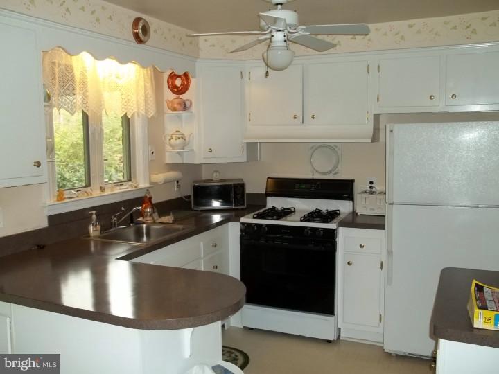 506 Fairmont Road Havertown, PA 19083 - Photo 11 of 20