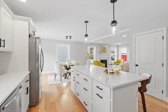 $519,000 | 711 Massachusetts Avenue, Unit 2, Lunenburg, MA 01462