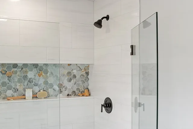 $519,000 | 711 Massachusetts Avenue, Unit 2, Lunenburg, MA 01462