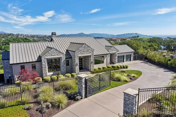 $3,500,000 | 3758 Skyfarm Drive, Santa Rosa, CA 95403