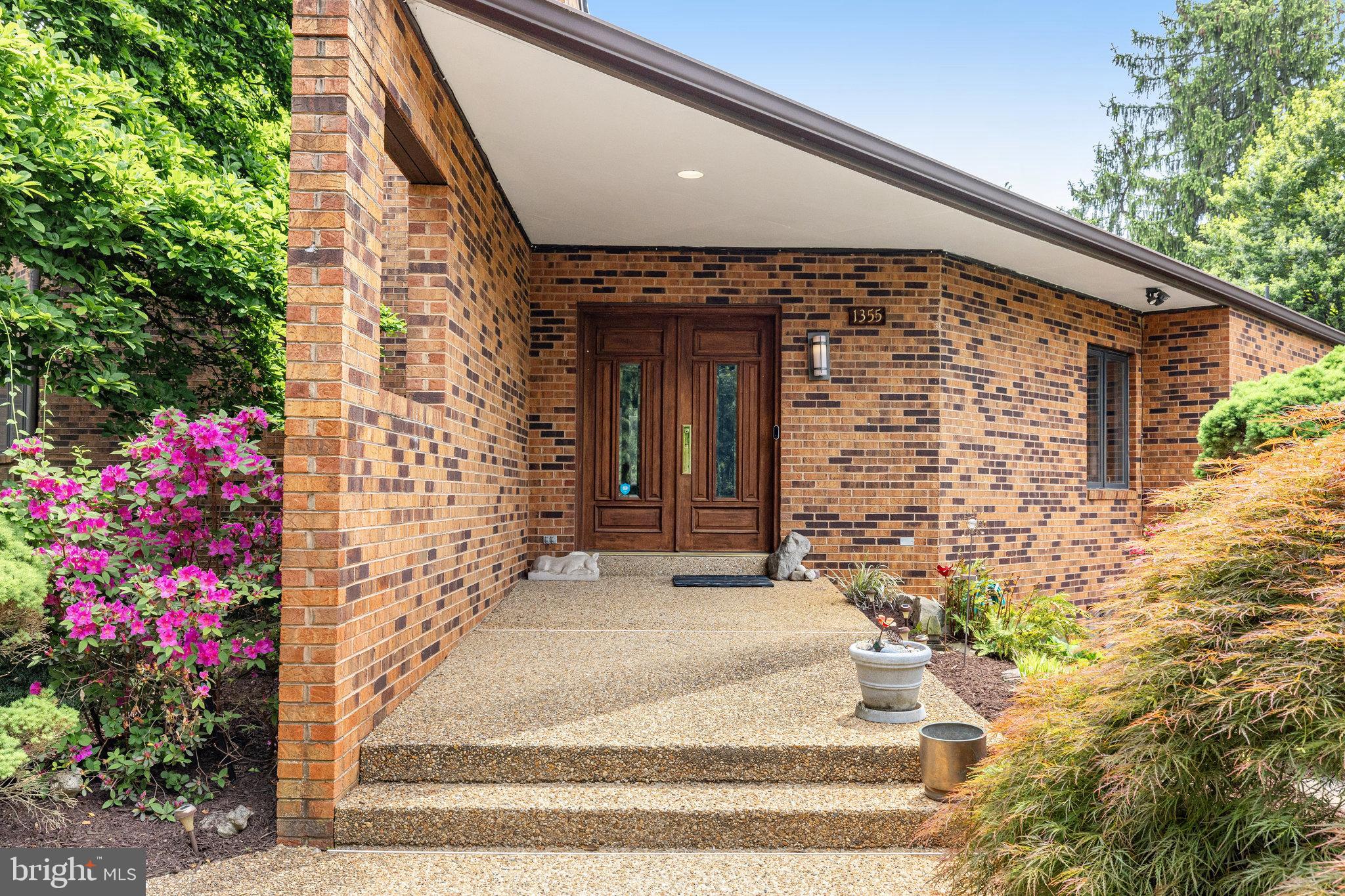 1355 Windy Hill Road McLean, VA 22102 - Photo 4 of 63