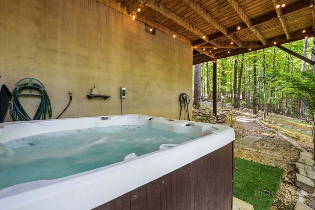 216 Saddle Lane Deep Gap, NC 28618 - Photo 32 of 44 a close view of a sink a table and chairs