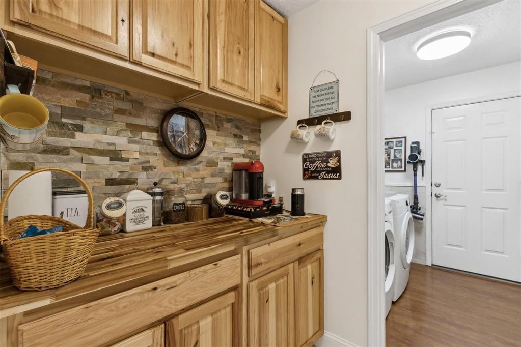 1656 Rigging Way Fernandina Beach, FL 32034 - Photo 35 of 70 Butlers pantry to separate laundry room
