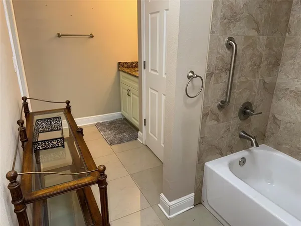 $1,500 | 6609 Myrna Drive, Tampa, FL 33619
