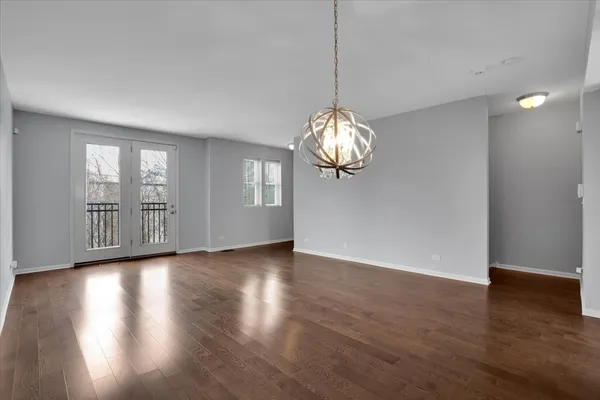 $405,000 | 222 West Hyde Street, Arlington Heights, IL 60005