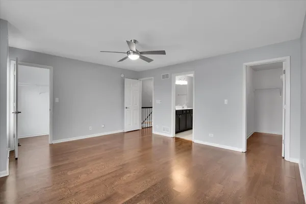 $405,000 | 222 West Hyde Street, Arlington Heights, IL 60005