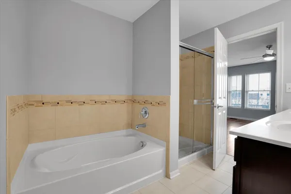 $405,000 | 222 West Hyde Street, Arlington Heights, IL 60005