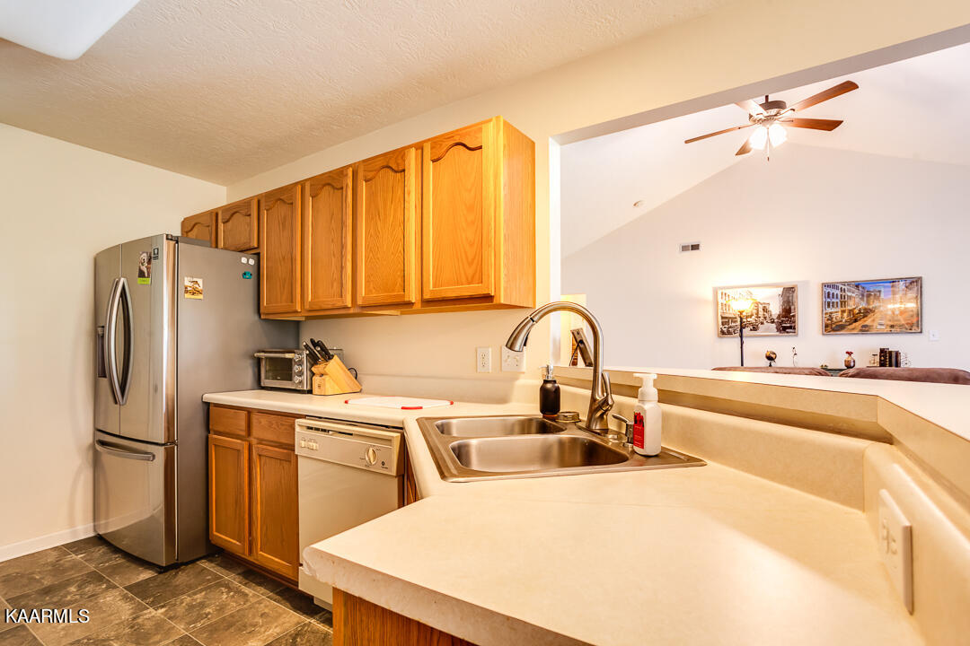 7600 Racing Run Road Knoxville, TN 37920 - Photo 13 of 25 Kitchen