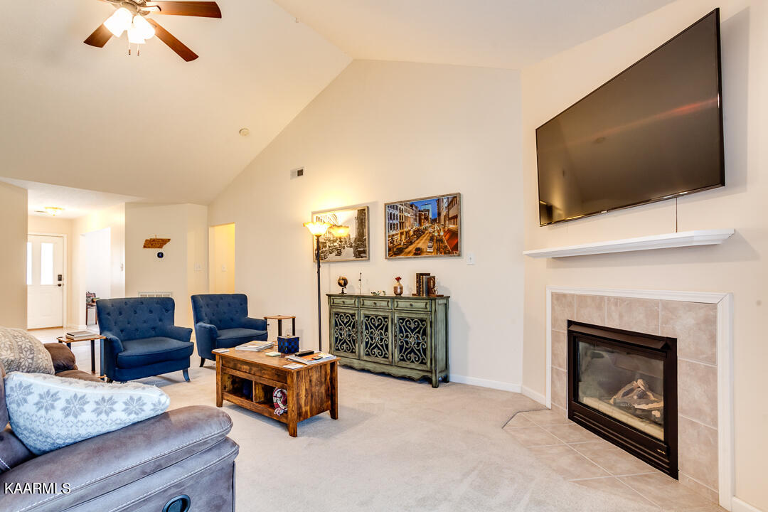 7600 Racing Run Road Knoxville, TN 37920 - Photo 8 of 25 Living Room