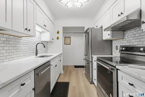 $260,000 | 333 Vincellette Street, Unit 83, Bridgeport, CT 06606