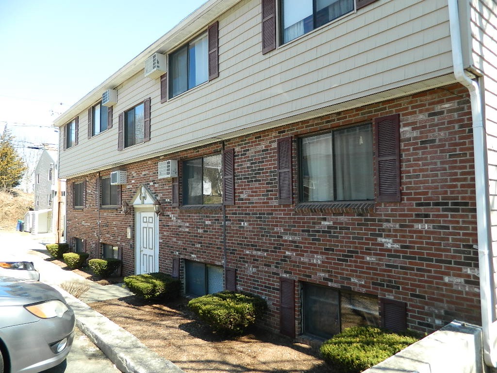 1 Laurent Road, Unit 5 Salem, MA 01970 - Photo 1 of 21 Gallery Image 1