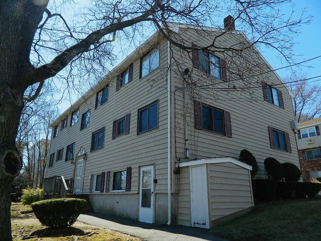 1 Laurent Road, Unit 5 Salem, MA 01970 - Photo 2 of 21 Gallery Image 2