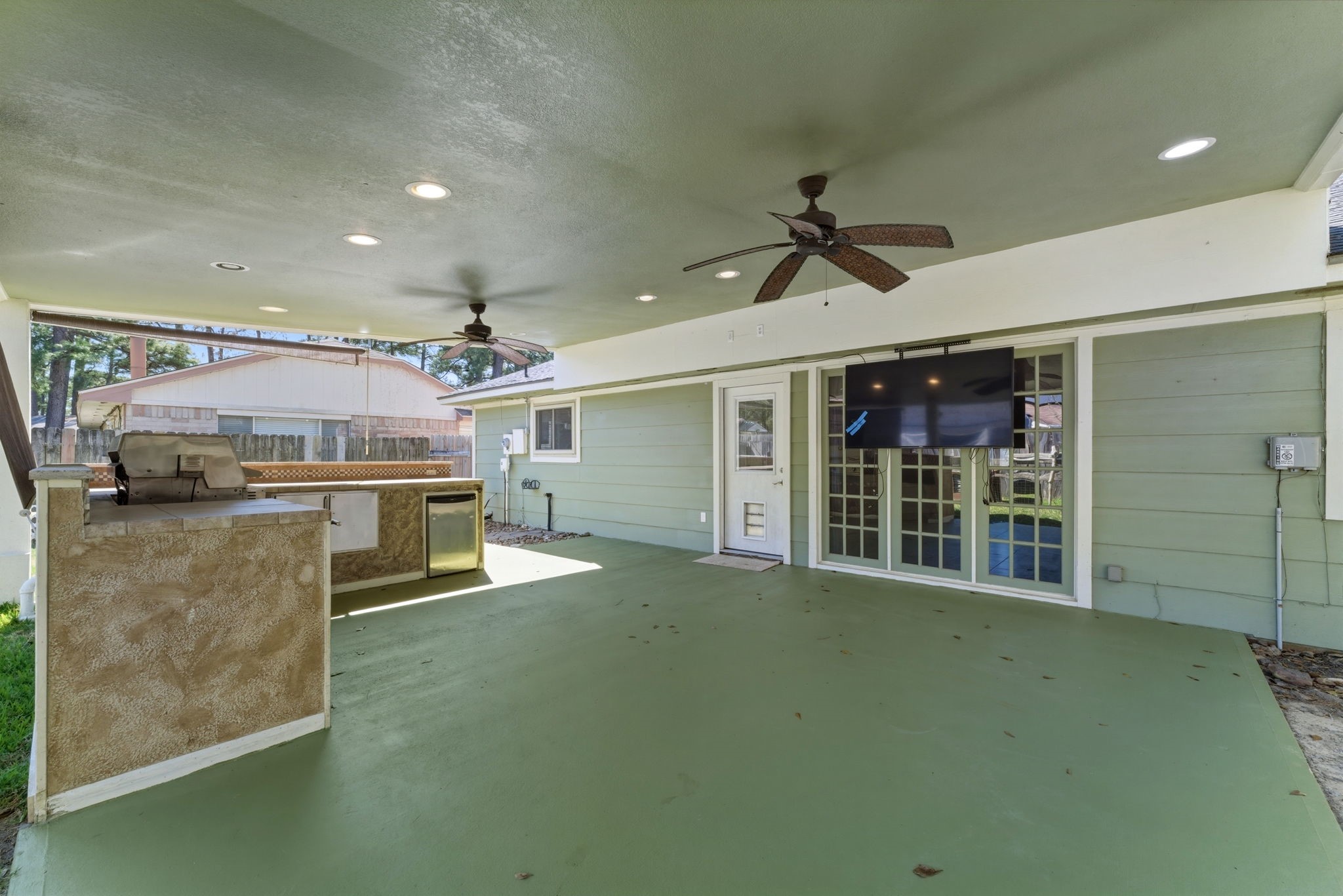 21514 Slippery Creek Lane Spring, TX 77388 - Photo 21 of 27 Outdoor Kitchen Area