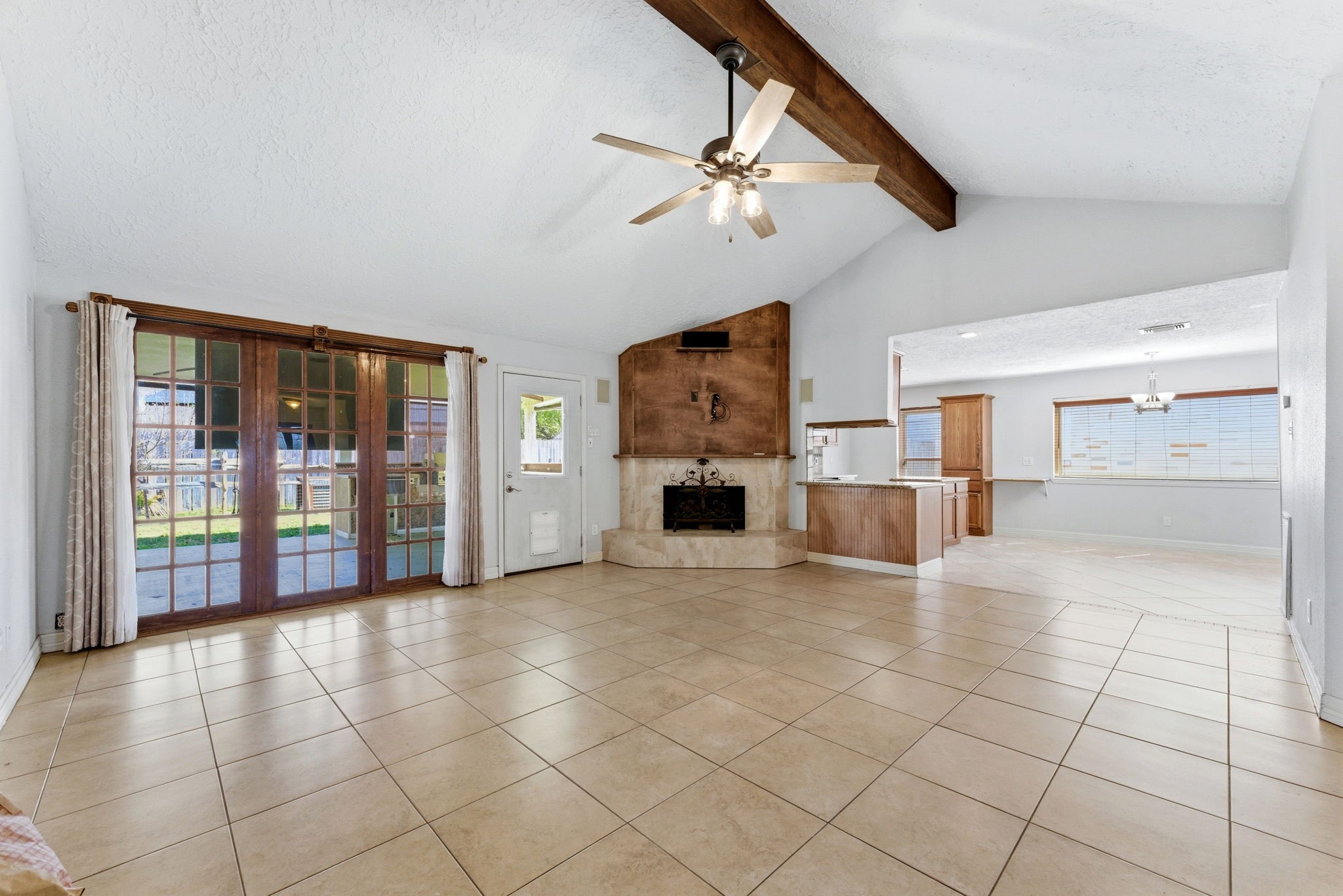 21514 Slippery Creek Lane Spring, TX 77388 - Photo 4 of 27 a view of a livingroom with furniture and chandelier fan