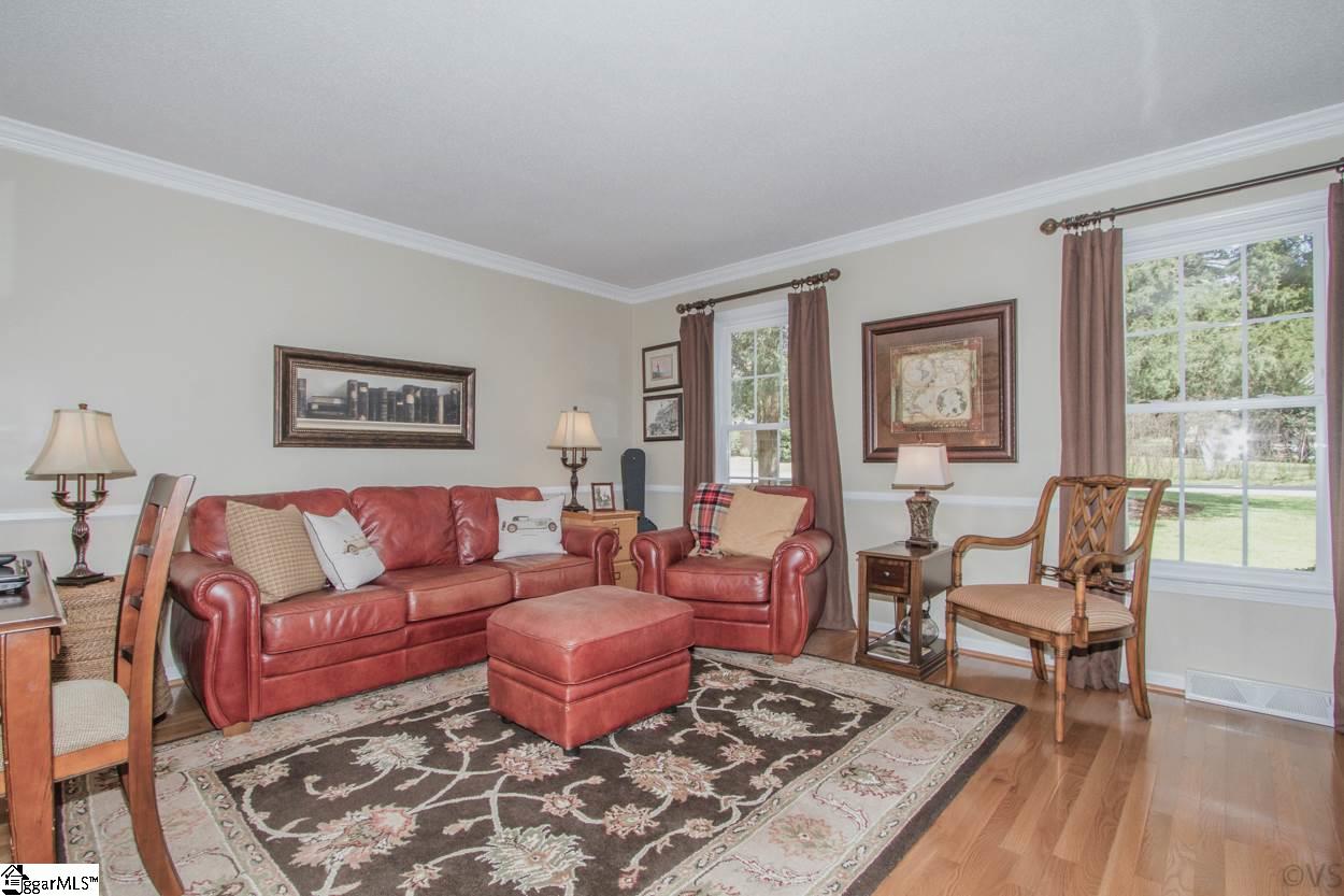 105 Buckingham Road Easley, SC 29640 - Photo 9 of 36 Gallery Image 9