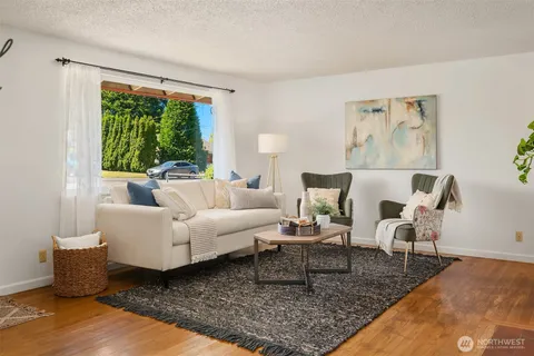 $630,000 | 16022 11th Avenue Southwest, Burien, WA 98166